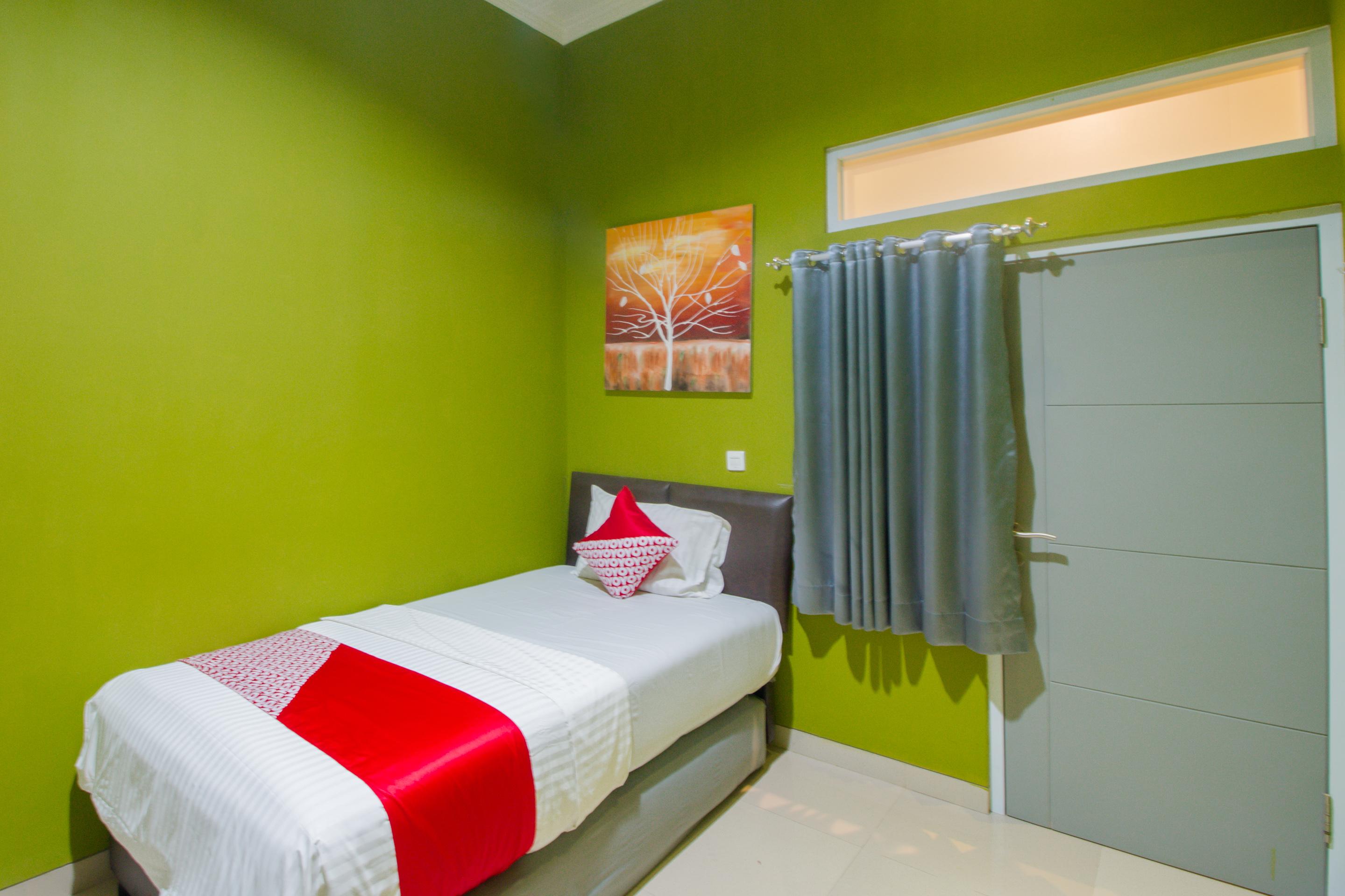 OYO 871 Aira Costel Cianjur Exterior foto